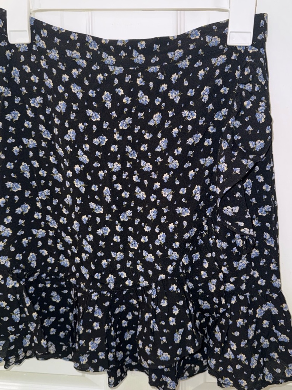 Madewell Floral Ruffle Mini Skirt with Blue Flowers size 2